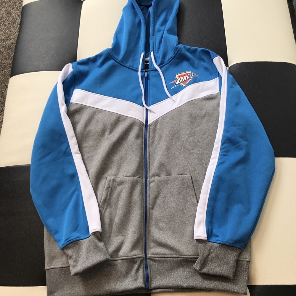 NBA UNK OKC Hooded Zip NWT